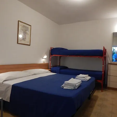 Vera Hotel *