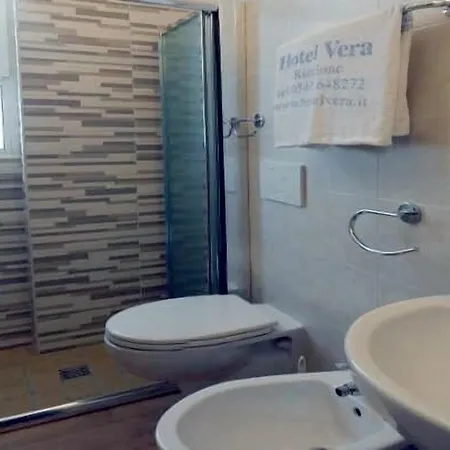 Vera Hotel *